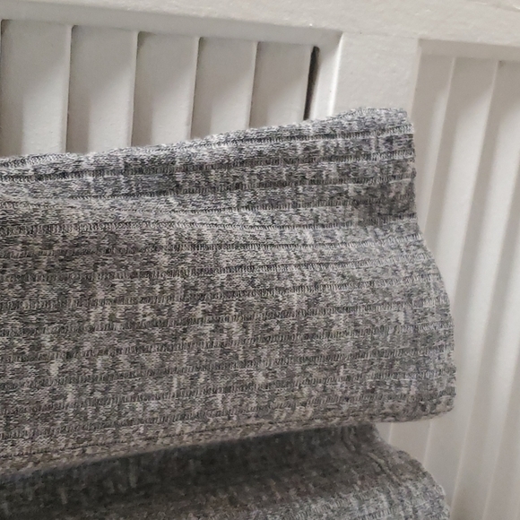 Long-sleeved top with shoulder cutouts - Picture 6 of 11